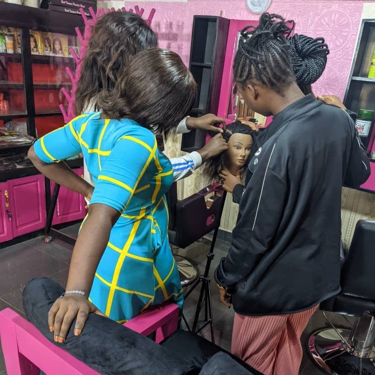 group of student learning to install gref